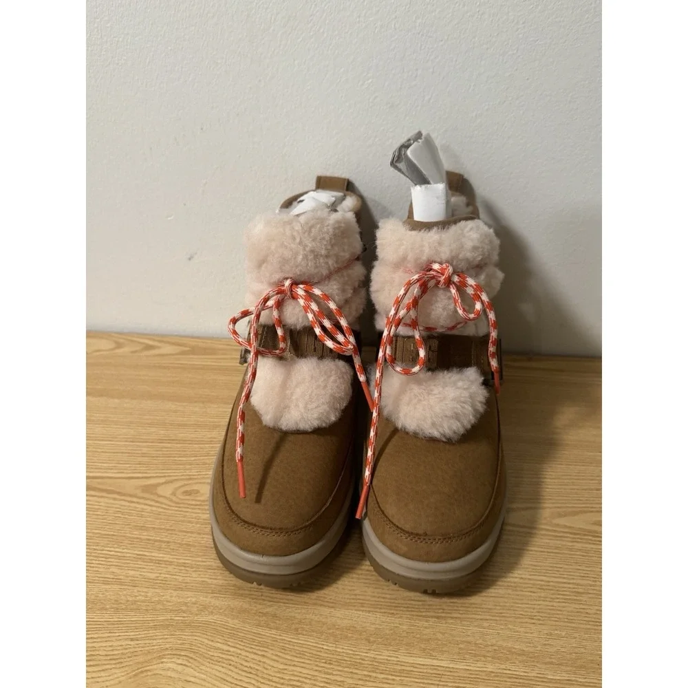 UGG new without